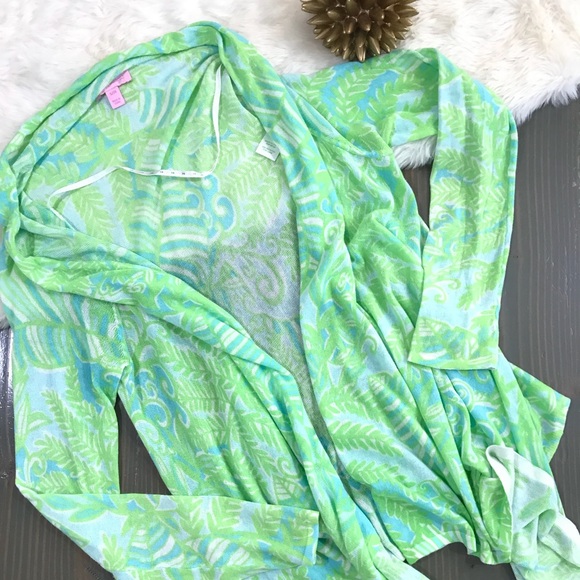 Lilly Pulitzer Sweaters - Lilly Pulitzer Babs Wrap S/M Printed Shorely Blue